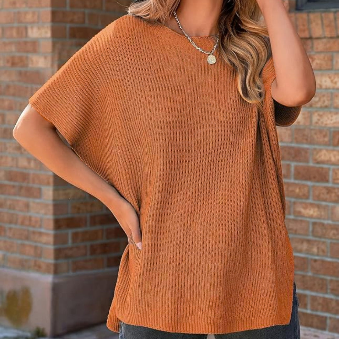 Knitted T-shirt with collar